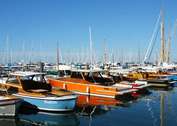 Centre - Grand T3 Calme, Lumineux Avec Terrasse Et Parking, Proche Plages Et Commerces - Fr-1-420-8 Apartamento *